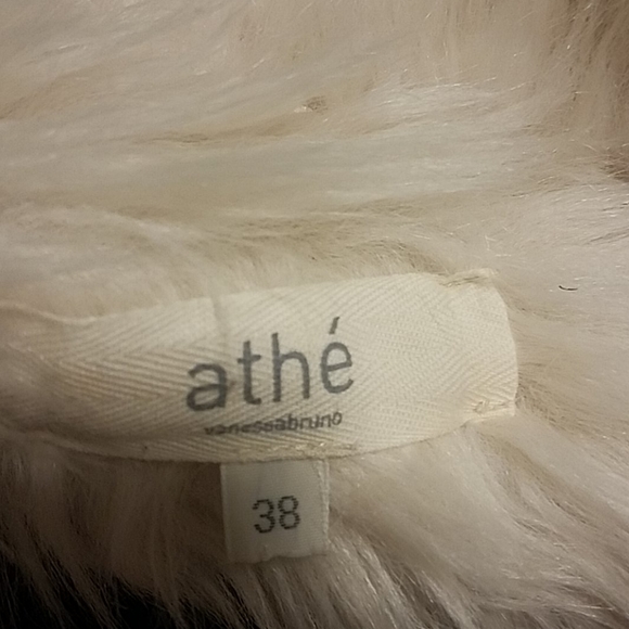 NWT Athe Luxurious faux fur coat! - Picture 3 of 3